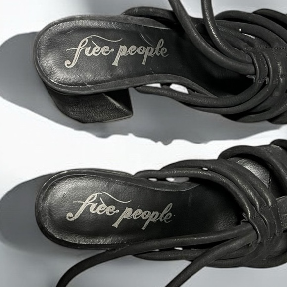 🌻NEW w/tag Free People Colette Black inched Heel Sandals Size 38 or 7.5 - Picture 6 of 9
